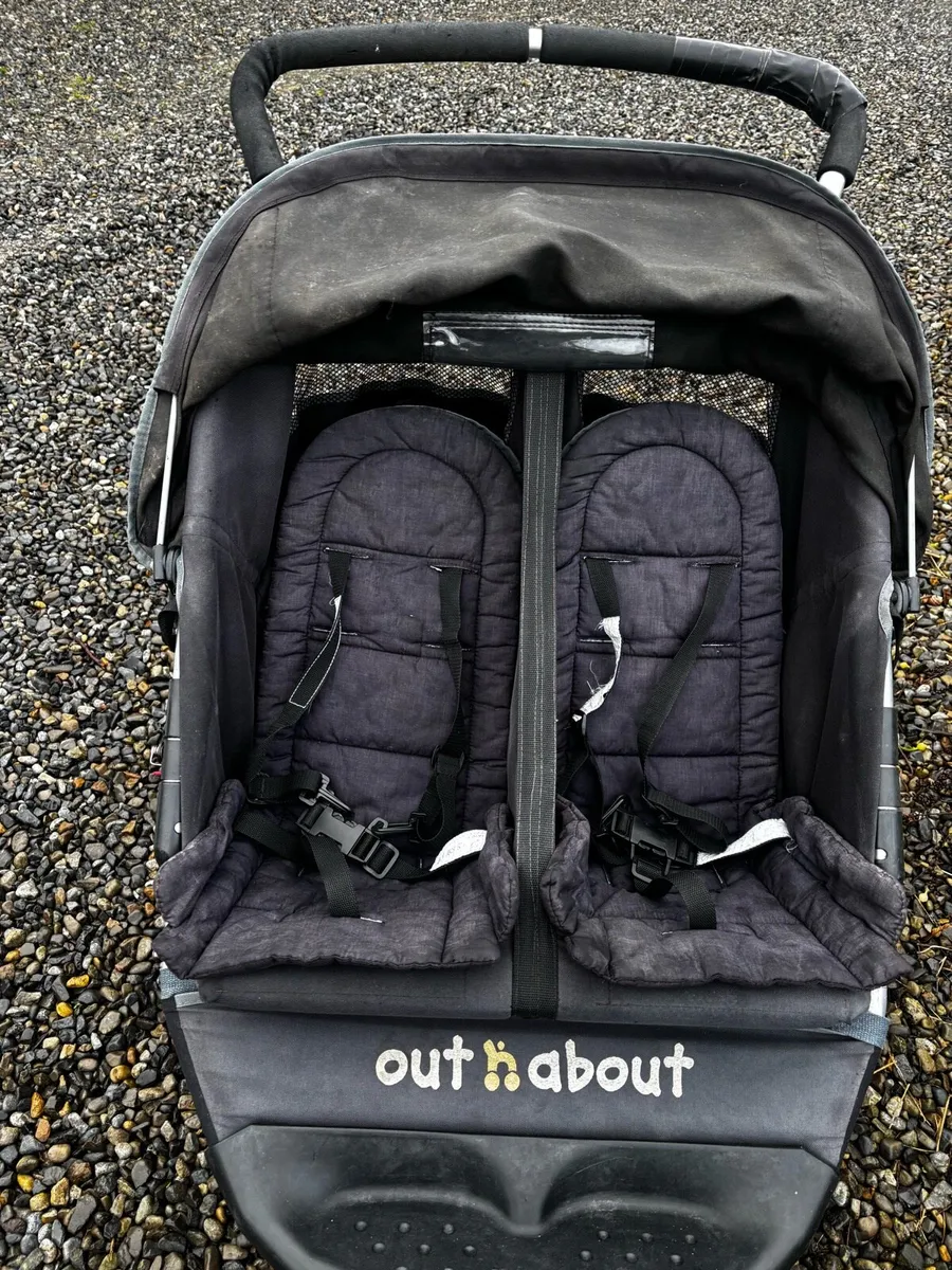 Out n about double - Image 4
