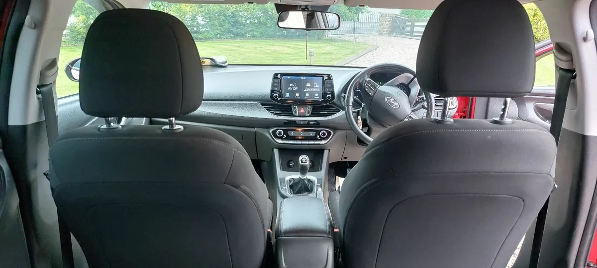 Hyundai i30 2019 - Image 2