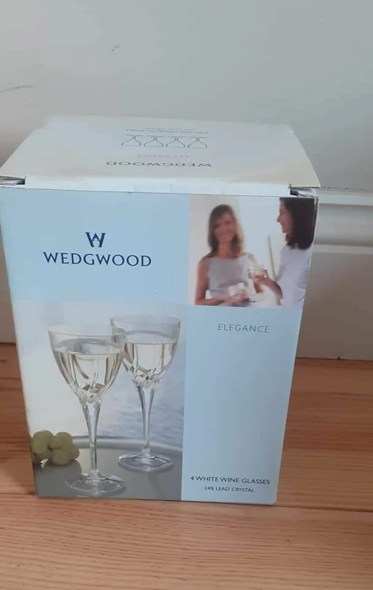 NEW Set of Wedgewood 24% Lead Crystal Wine Glasses - Image 3