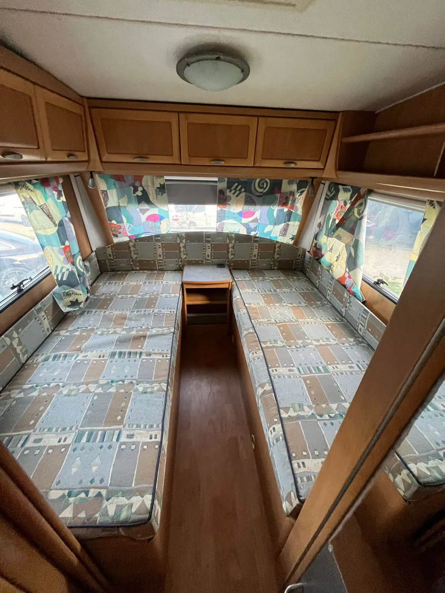 RARE Hymer 4 Berth Fixed Single Beds Caravan - Image 4