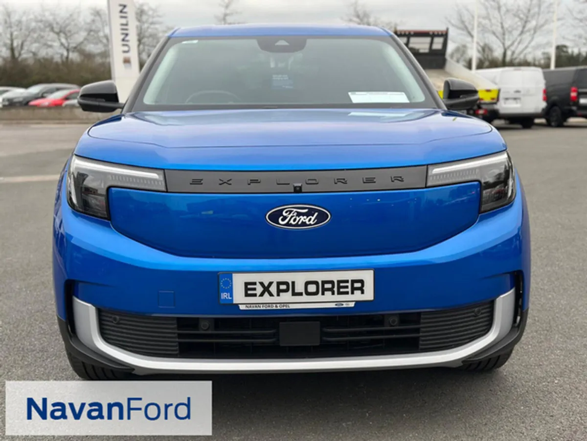 Ford Explorer Select RWD 82kWh -  Extended Range 2 - Image 2