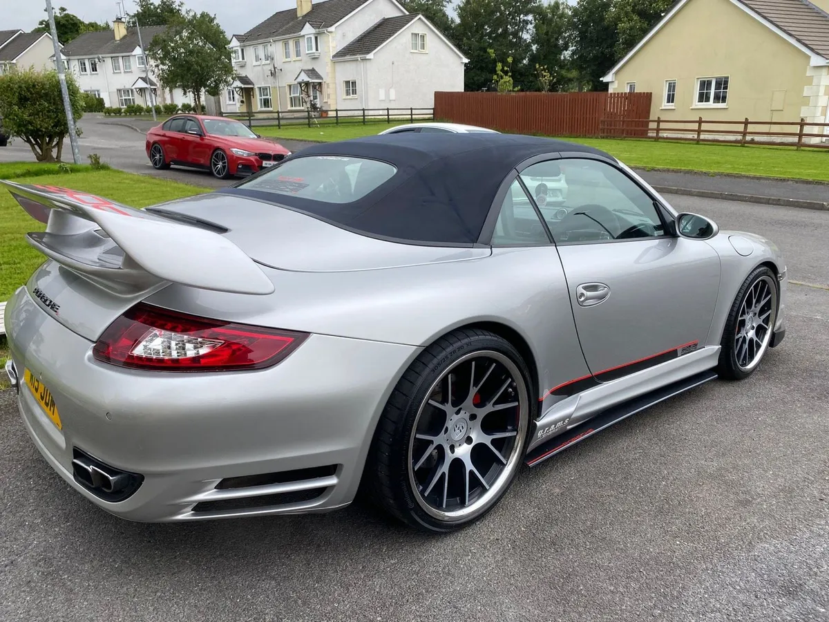 Porsche 911 - Image 3