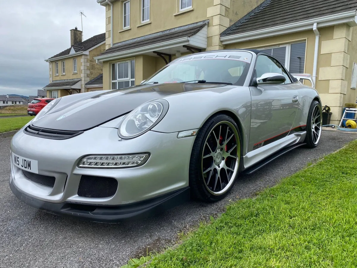 Porsche 911 - Image 4