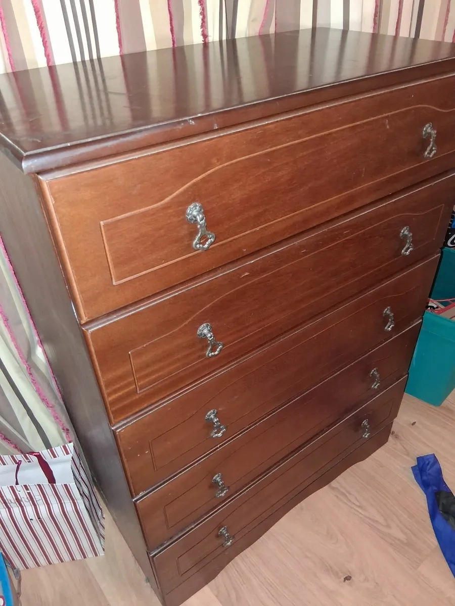 Chest of drawers - Image 2