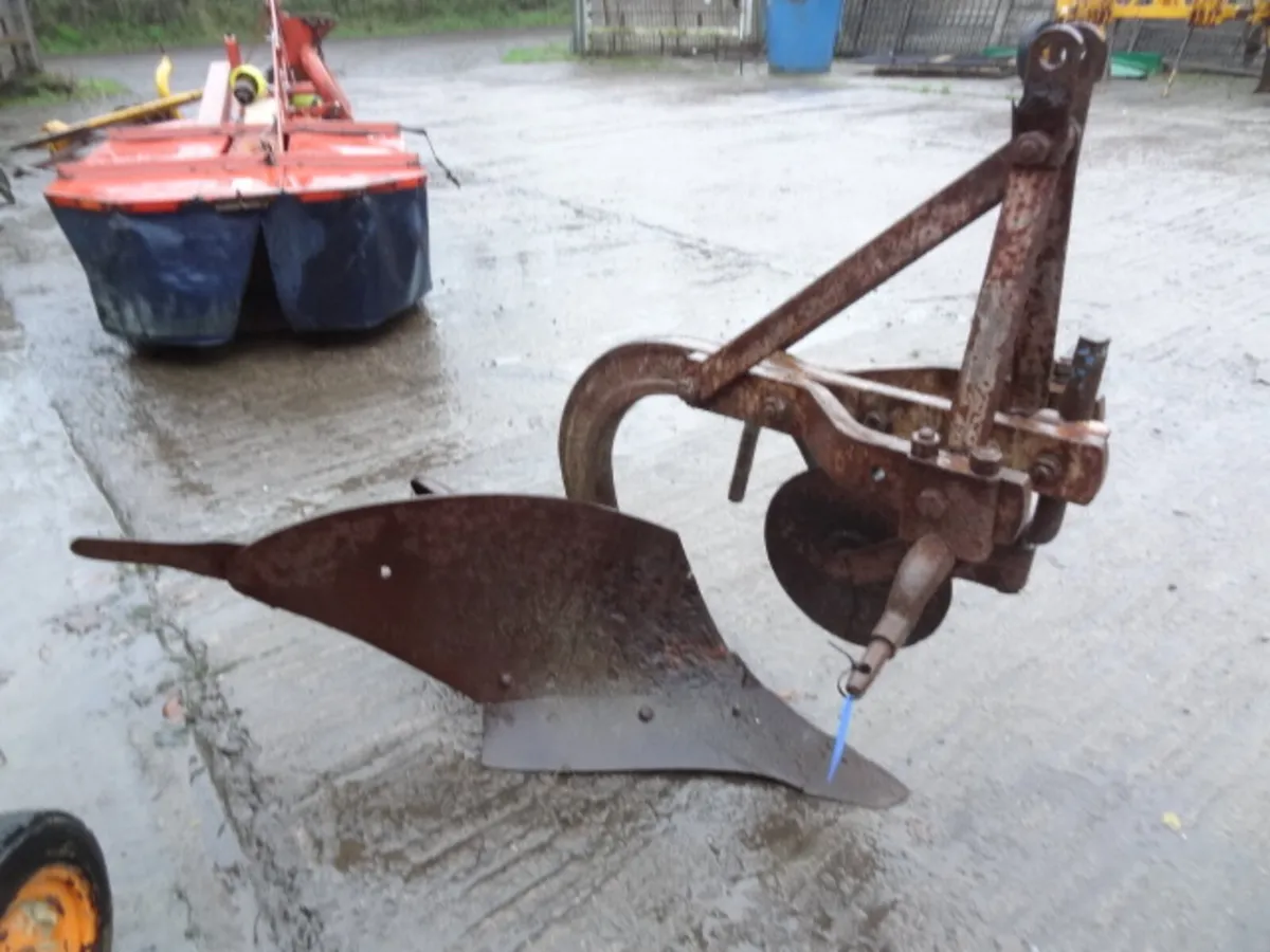 Ferguson Single Furrow Conventional Plough - Image 1
