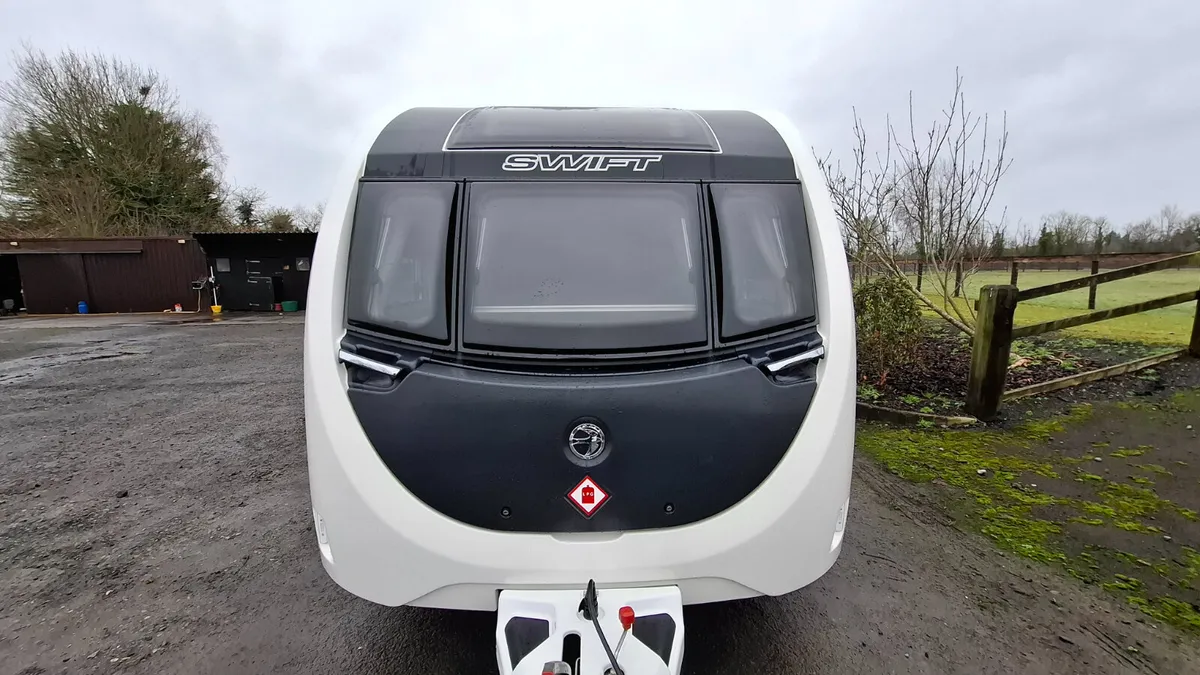 Swift Sunrise caravan island bed - Image 2