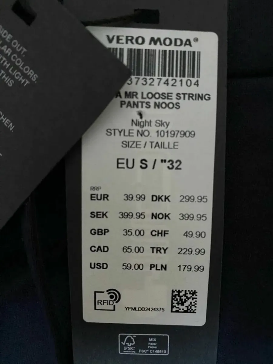 NEW WITH TAGS Vero Moda Ladies Trousers, Navy, 12 - Image 1