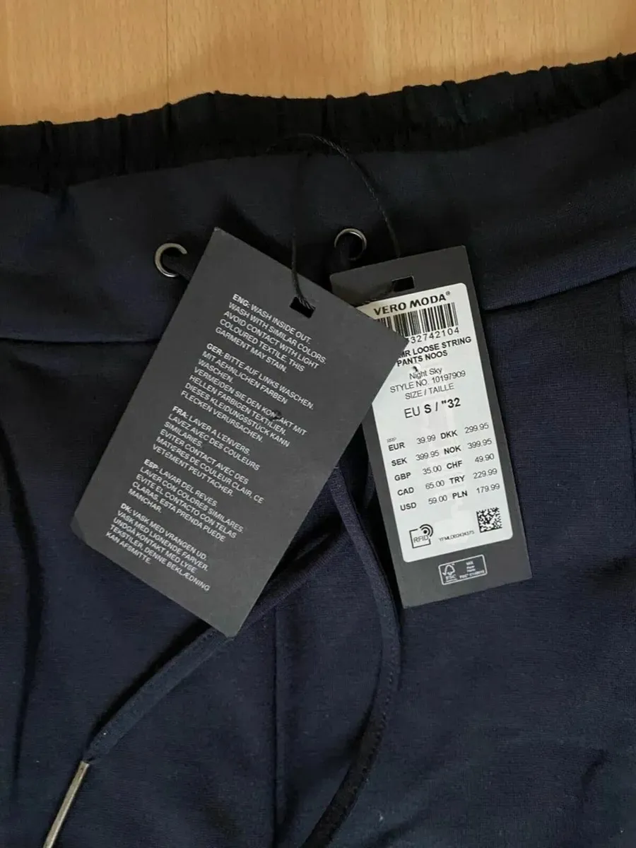 NEW WITH TAGS Vero Moda Ladies Trousers, Navy, 12 - Image 2