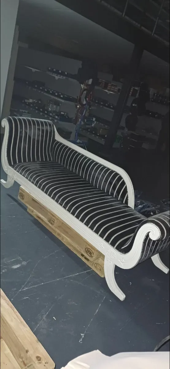 Chaise lounge - Image 1
