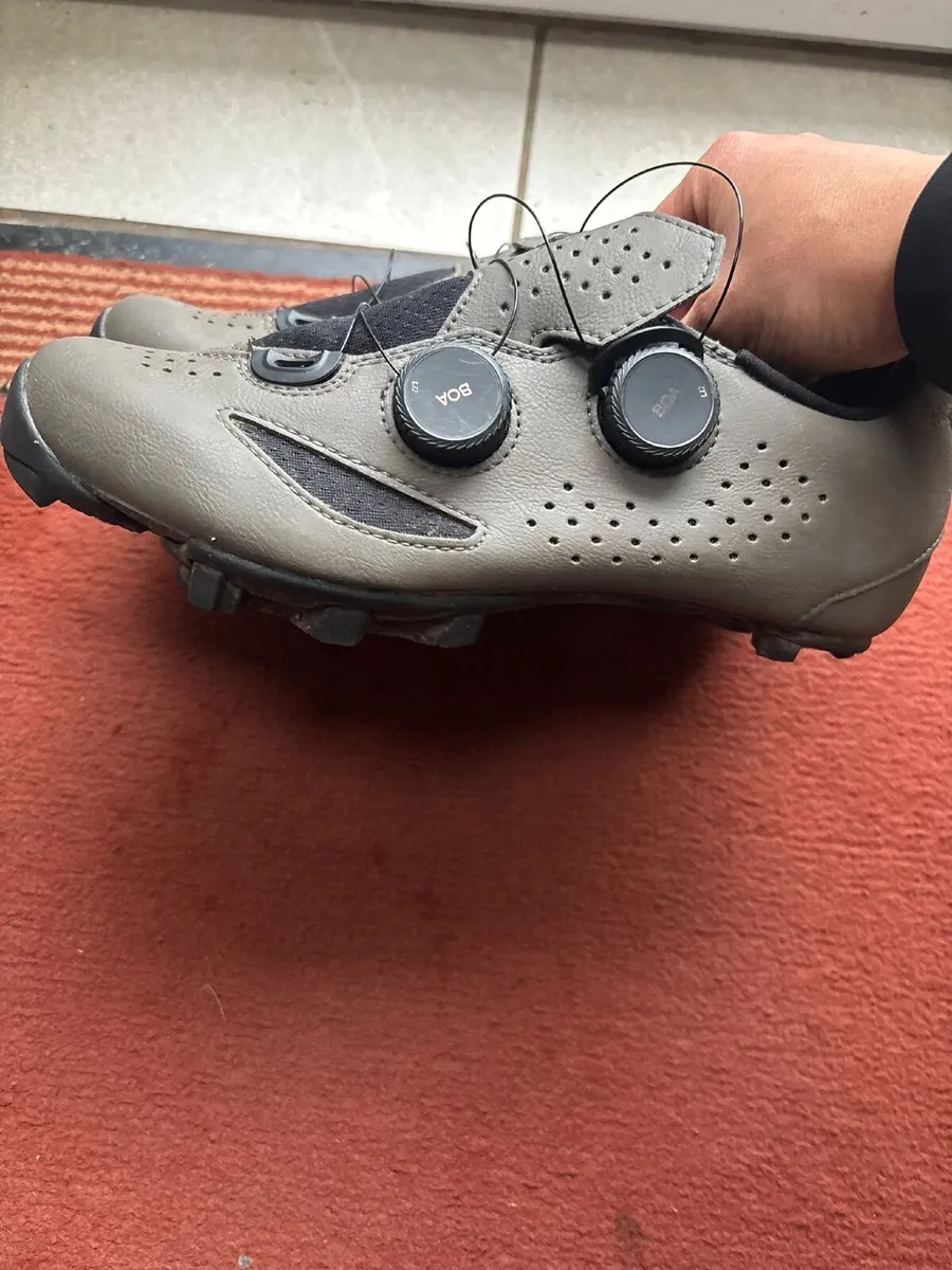 Lake cycling shoes - Image 2