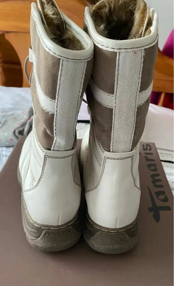 BRAND NEW Tomaris Ladies Boots, Size 40 / 7 - Image 4
