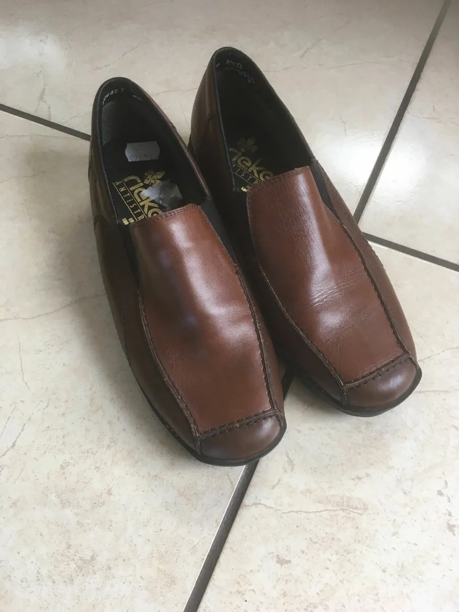 BRAND NEW Rieker Leather Shoes Loafers Size 39 / 6 - Image 4