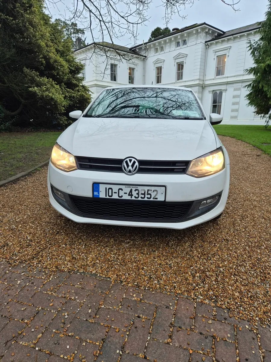 Volkswagen Polo 2010 - Image 2