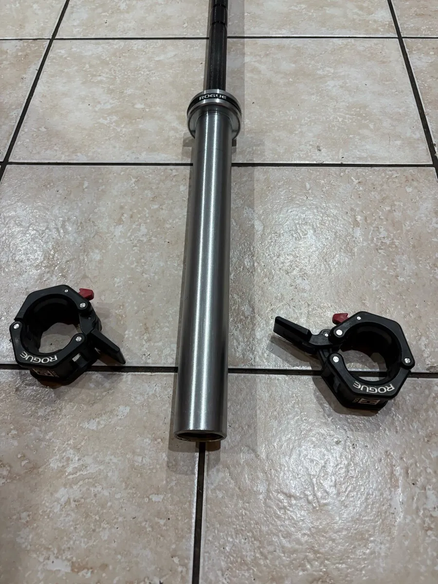 ROGUE BRANDED OLYMPIC BARBELL, ROGUE COLLARS!! - Image 1