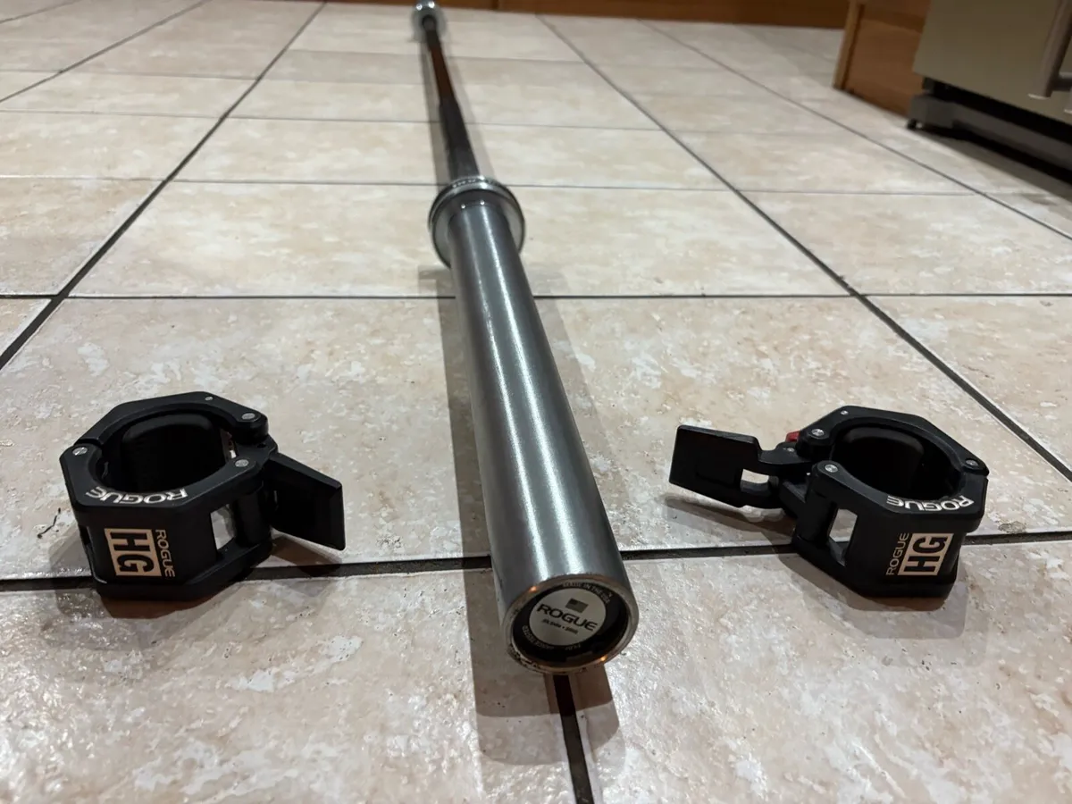 ROGUE BRANDED OLYMPIC BARBELL, ROGUE COLLARS!! - Image 4