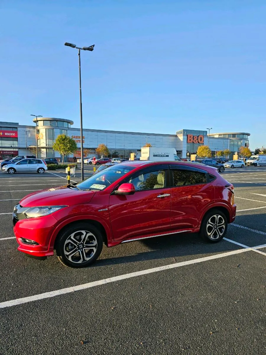 Honda Vezel 2018  Self Charging Hybrid NCT 10/2027 - Image 1