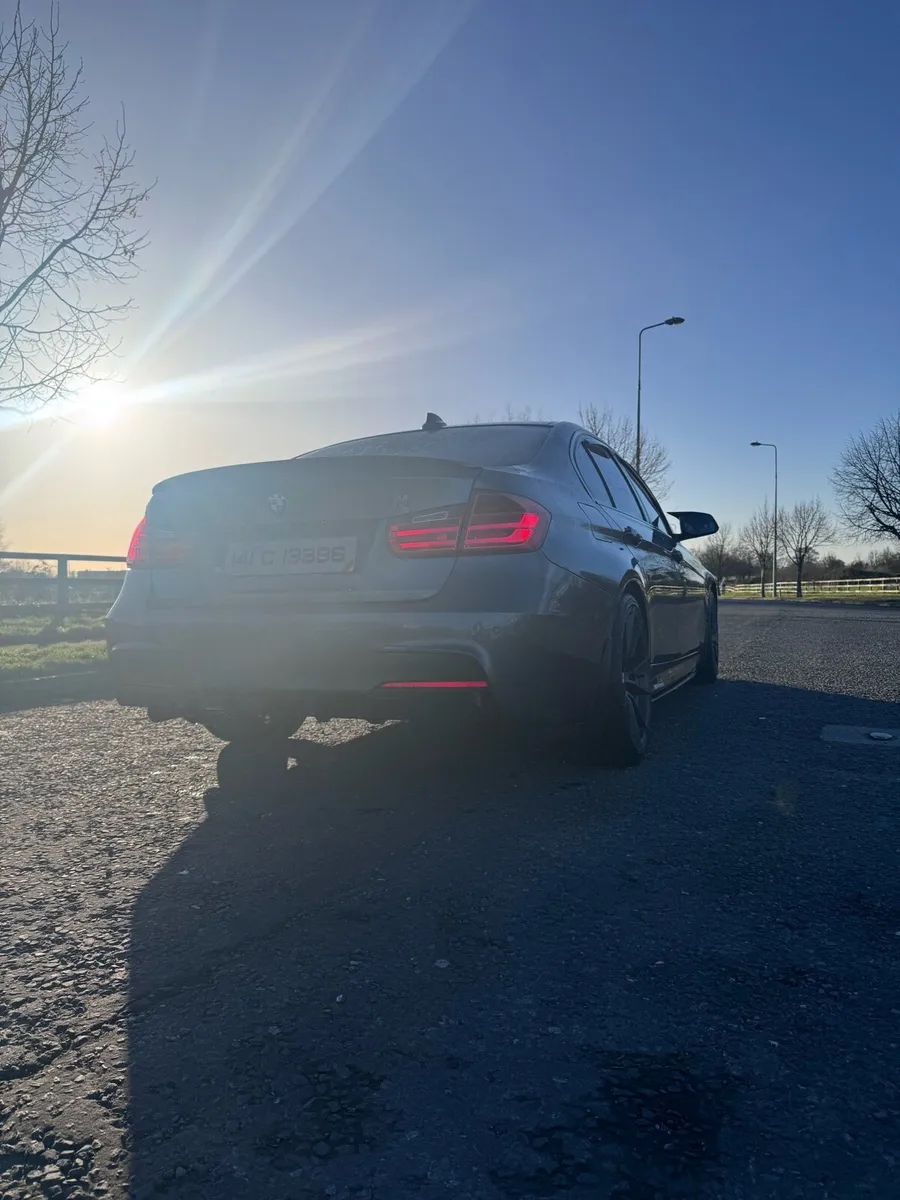 BMW F30 318 D - Image 3