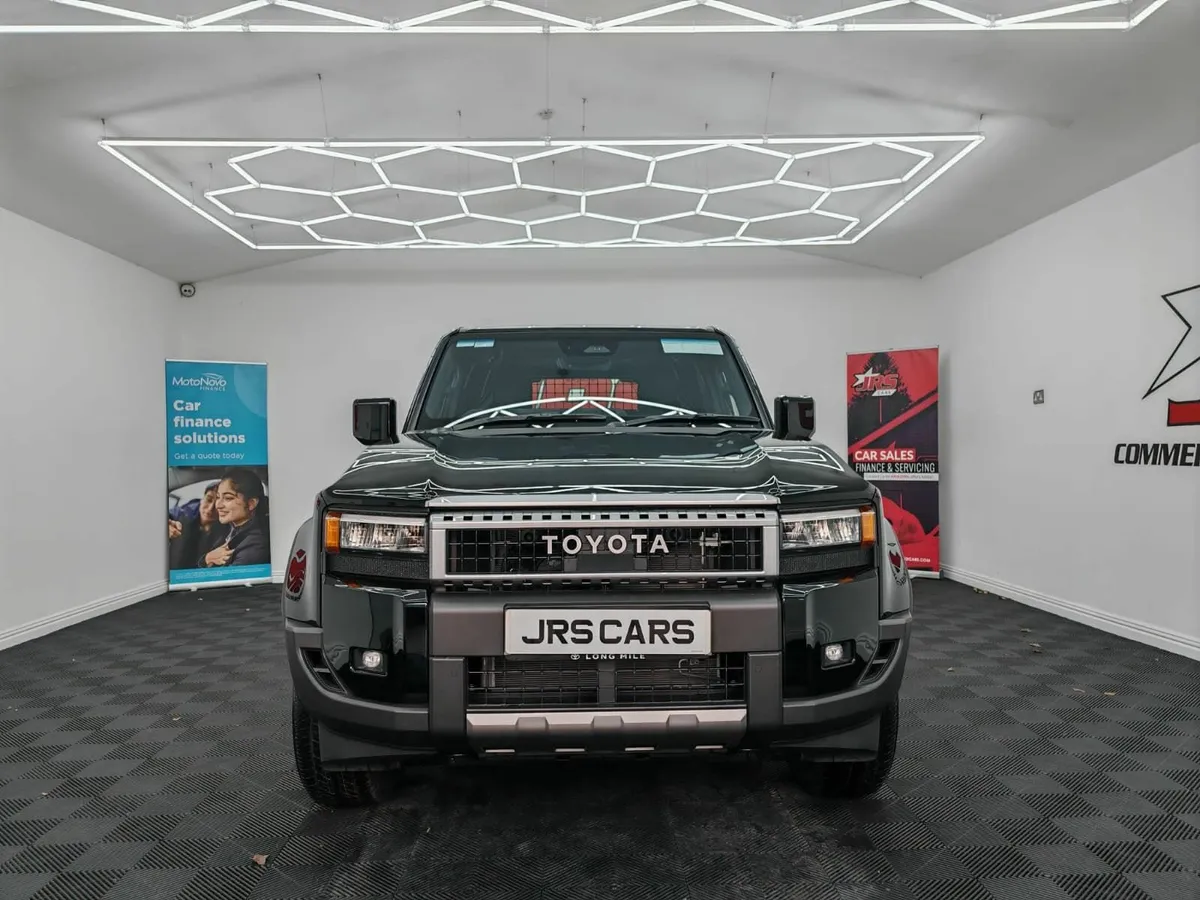 Toyota Land Cruiser Commercial 2025 - Image 2