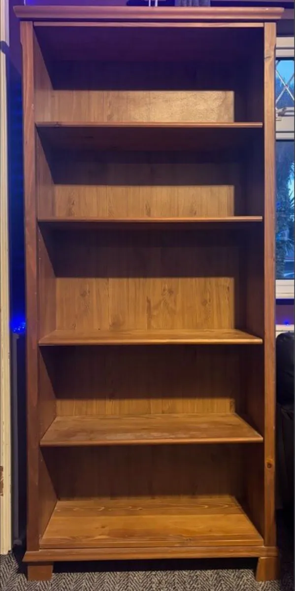 Very Sturdy Bookcase - Shelf Unit - Dresser