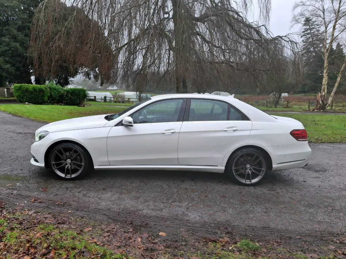 152 E220 automatic - Image 4