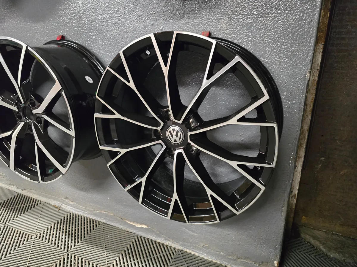 **Special** 19" VW Warmenua Style