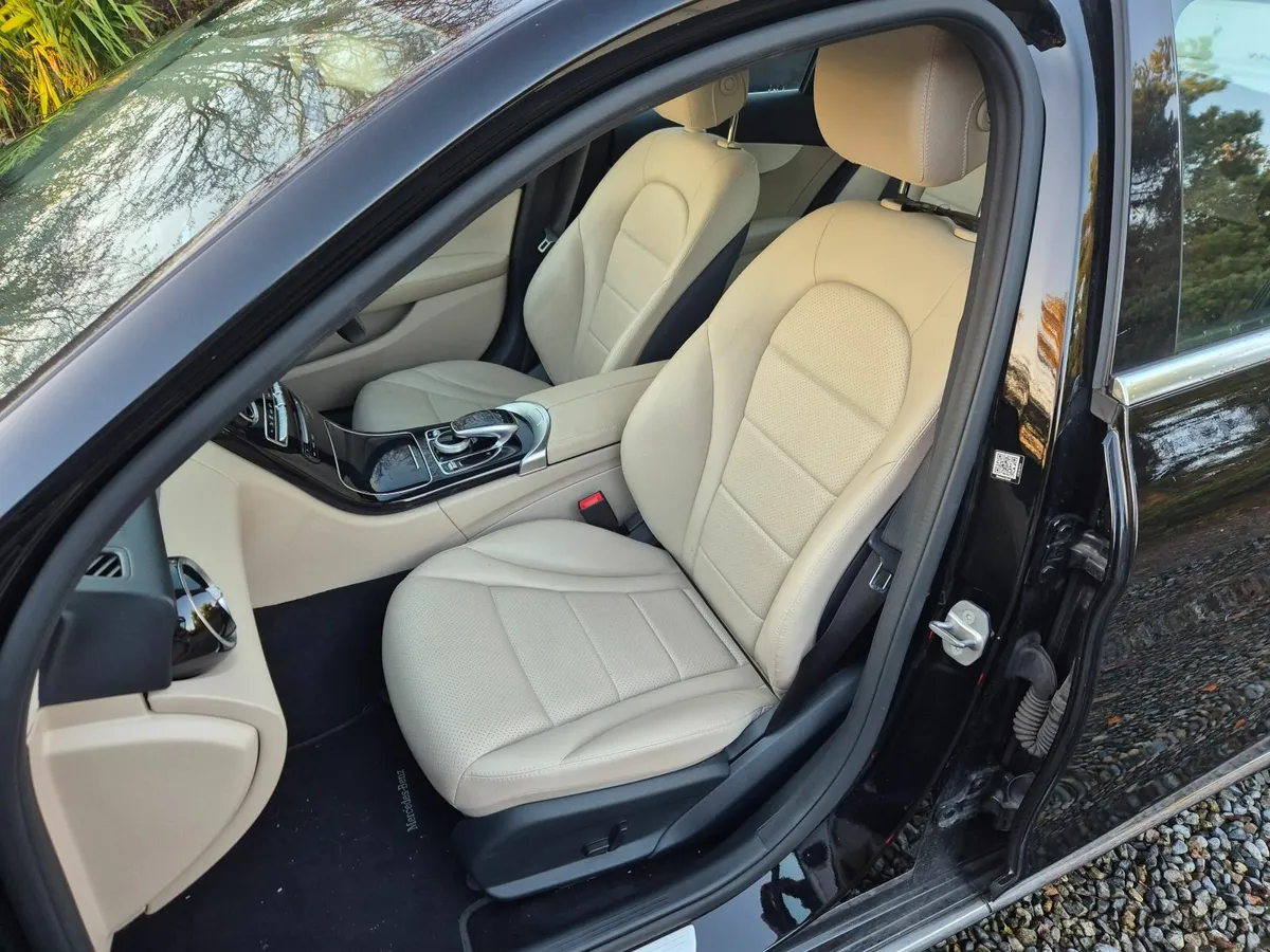 Mercedes-Benz C-Class 2018 Auto, Low kms - Image 2