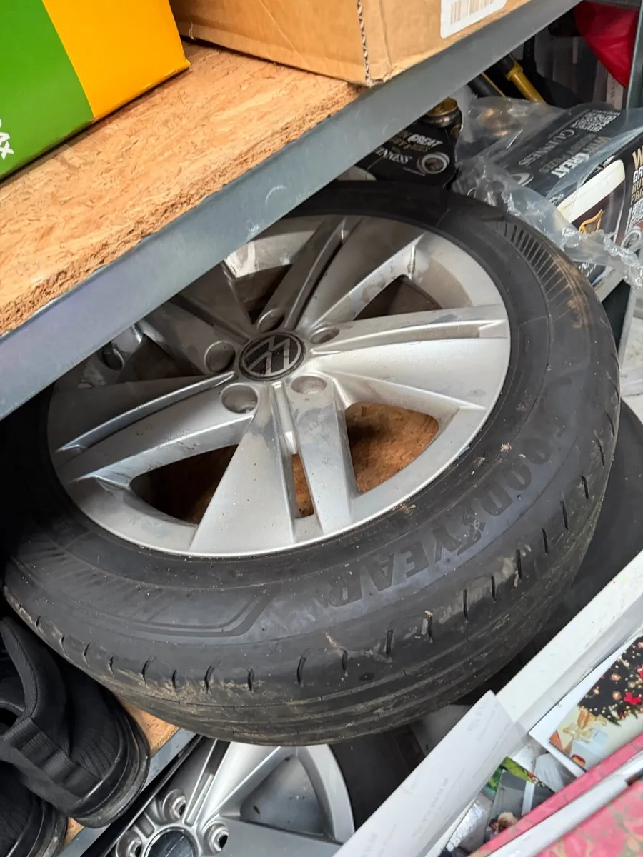 Vw golf Mk 8 alloy wheels 17 inch - Image 2
