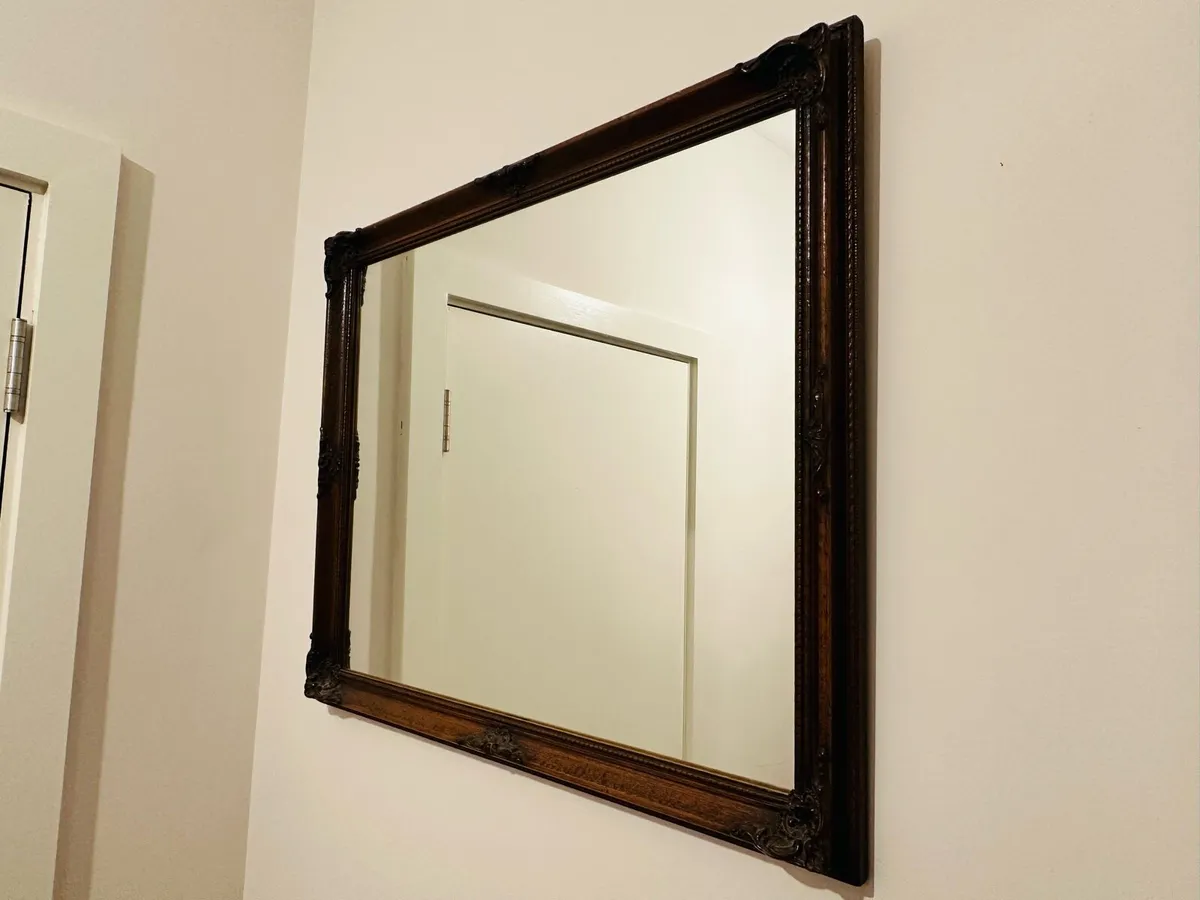 Hanging wall mirror - Image 1