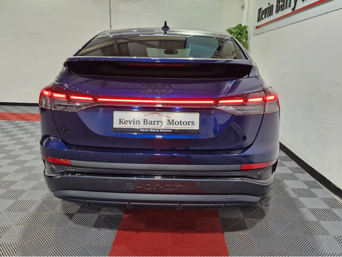 Audi Q4 e-tron 45 SPORTBACK BLACK EDITION 282BHP ( - Image 4