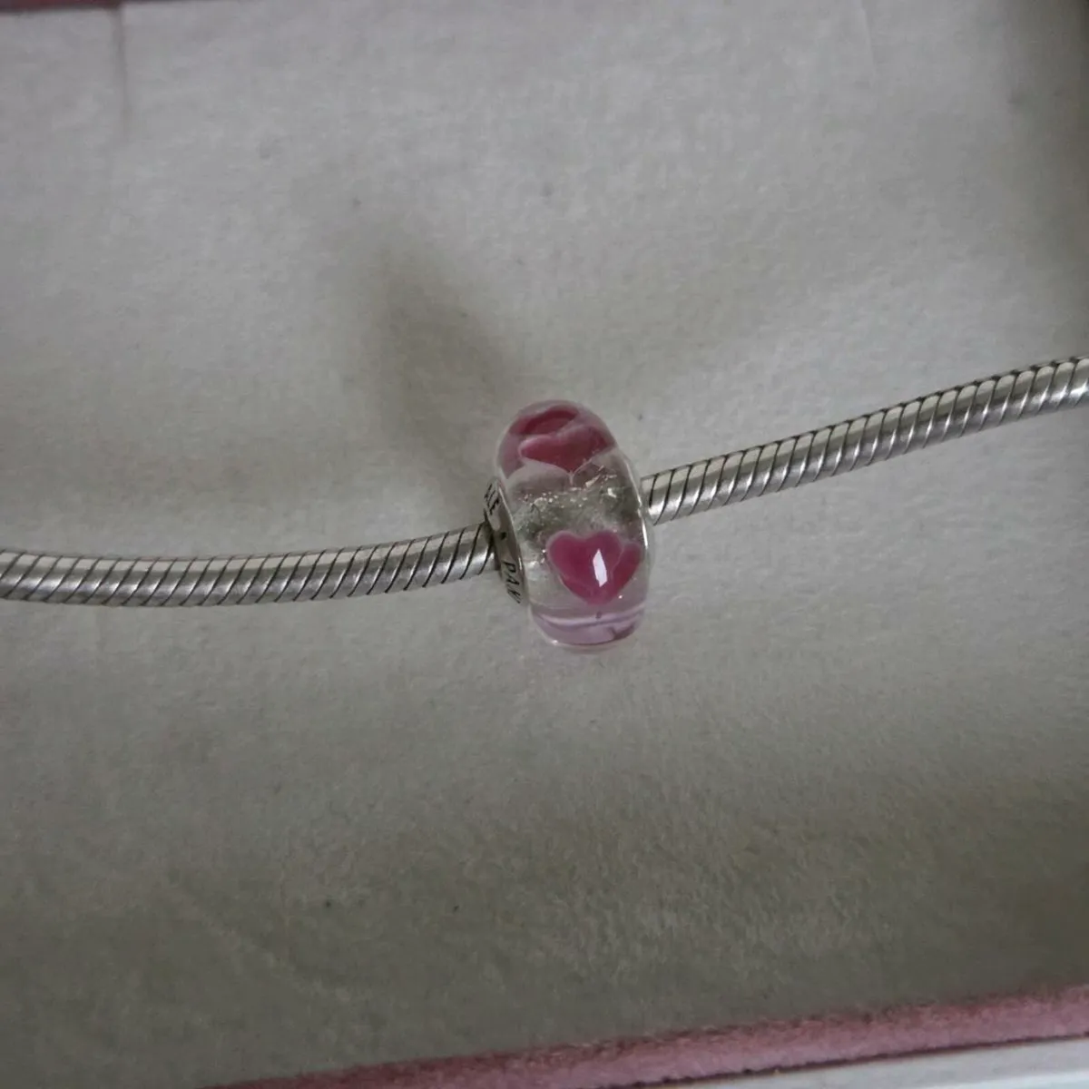 Pandora Pink Wild Hearts charm - Image 2