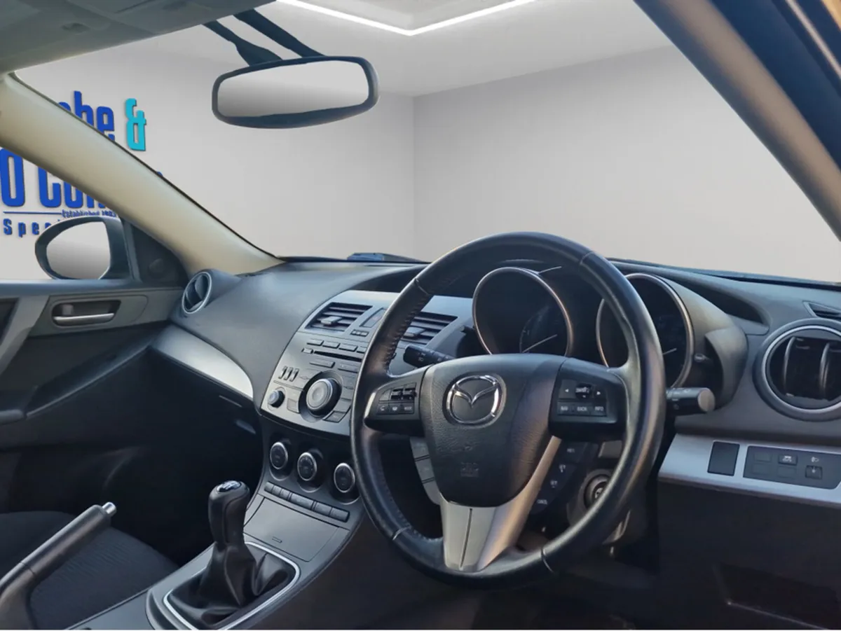 Mazda Mazda3 1.6 DIESEL **** ALLOYS *** SAT NAV ** - Image 4