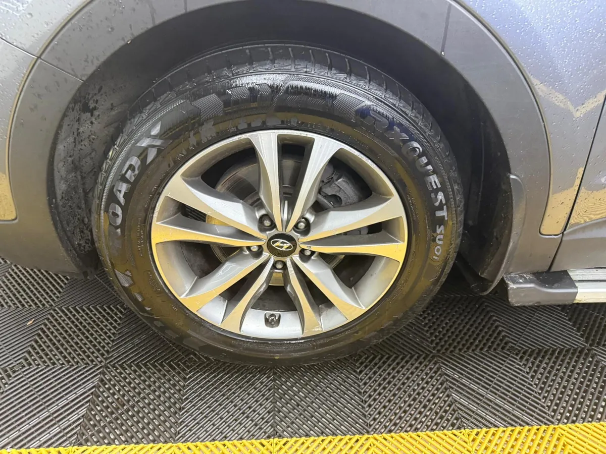 Hyundai Santa Fe Premium 2016 Auto 4x4 - Image 4