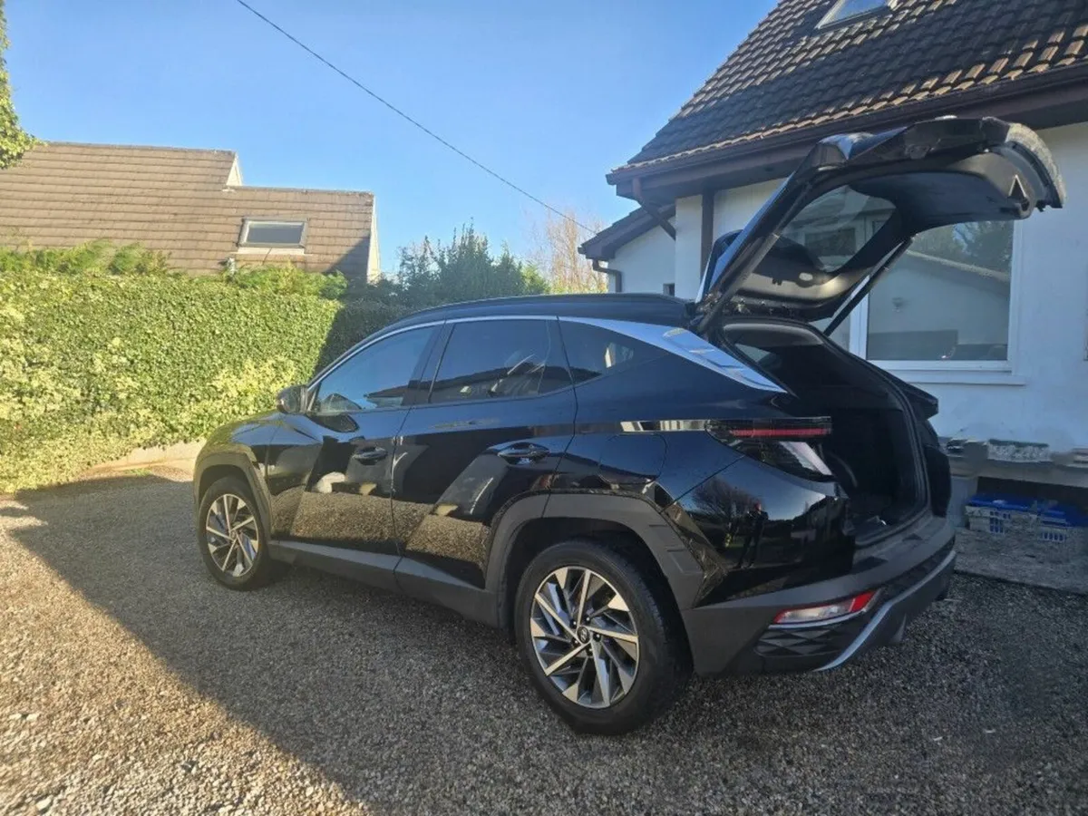 Hyundai Tucson Diesel 1.6 Executive PLUS 2022 - Image 3