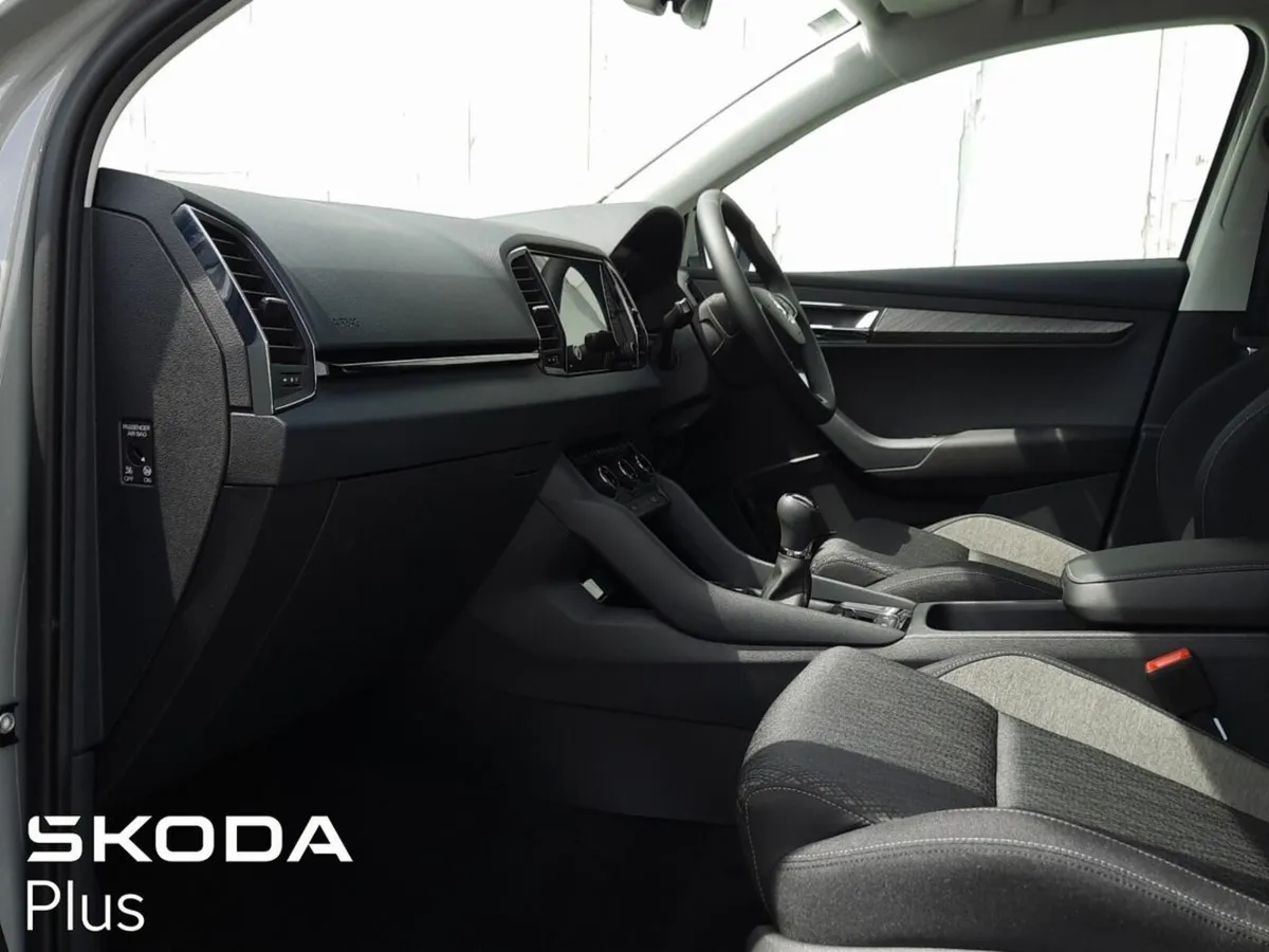 Skoda Karoq **STYLE MODEL**ELECTRIC BOOT 2.0TDI - Image 4
