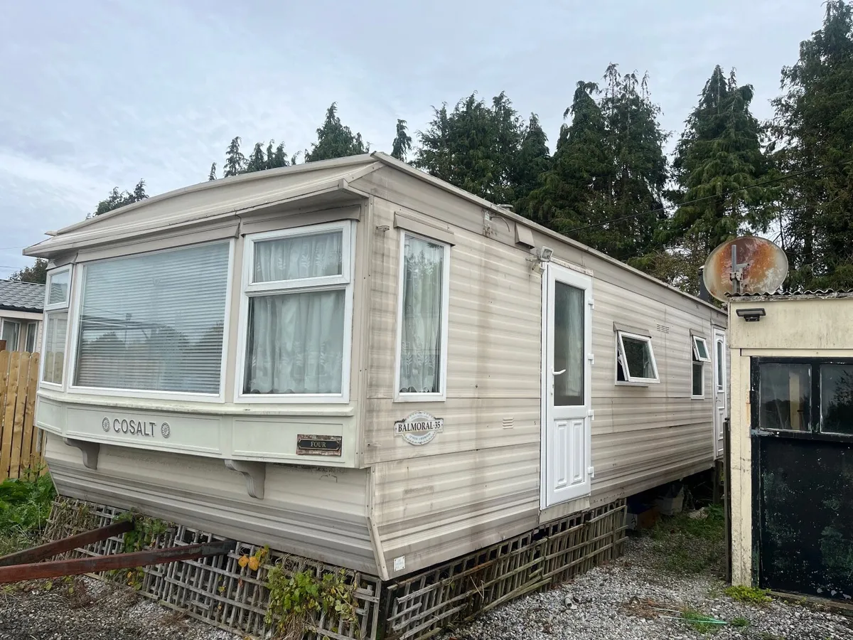 Mobile home - Image 1