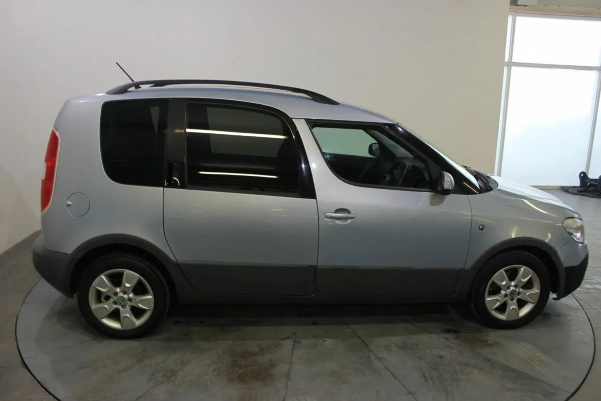 Skoda Roomster 1.2 CR  Ambition - Image 3