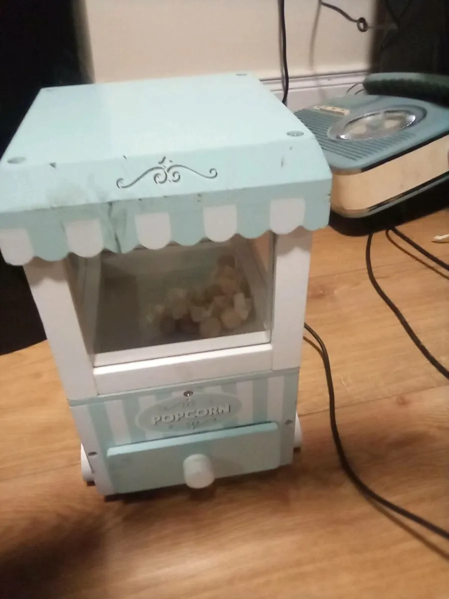 Popcorn machine
