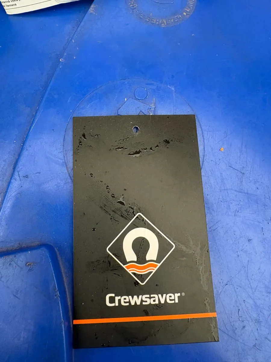 Brand new life jacket - Image 4