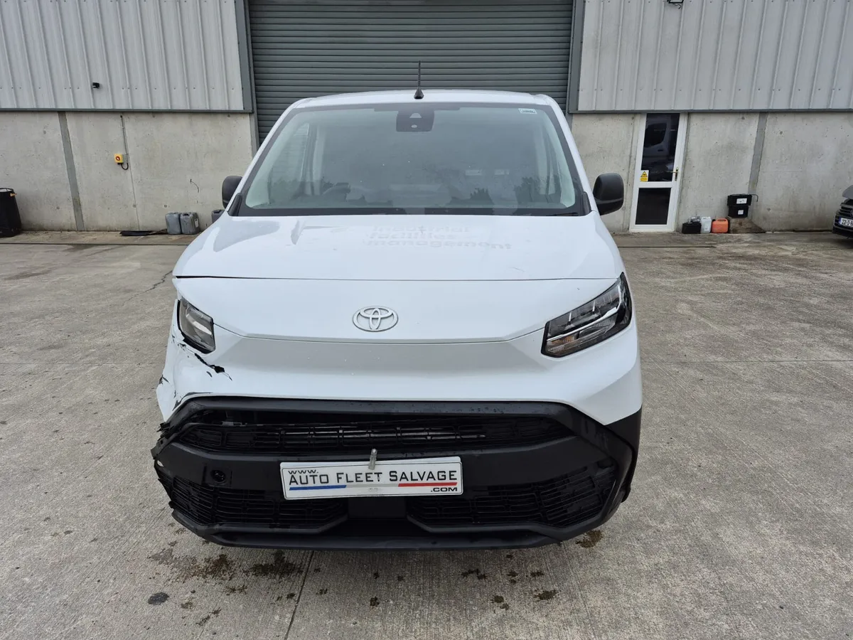 2024 TOYOTA PROACE CITY 1.5 HDI - Image 2