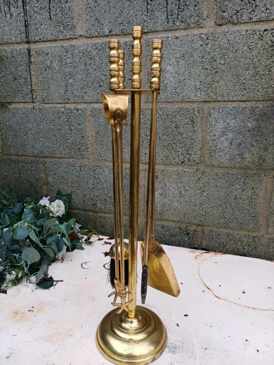 Vintage Brass Companion Set - Image 3