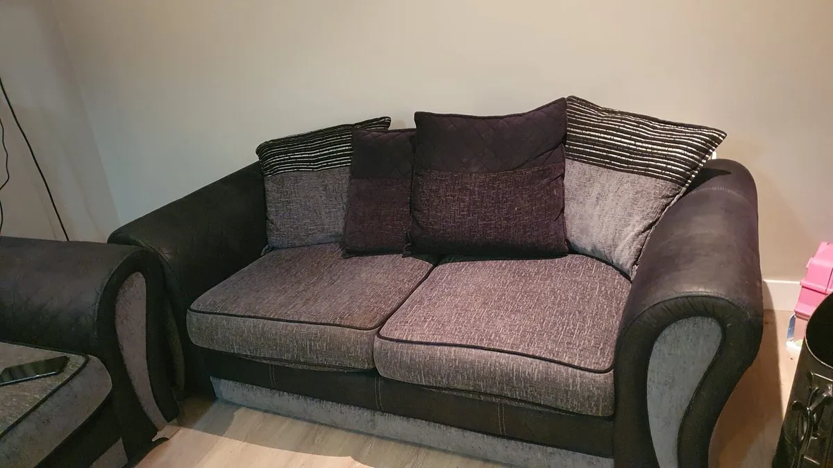 Sofa - Image 2