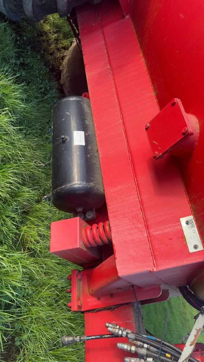 Slurry tanker - Image 2