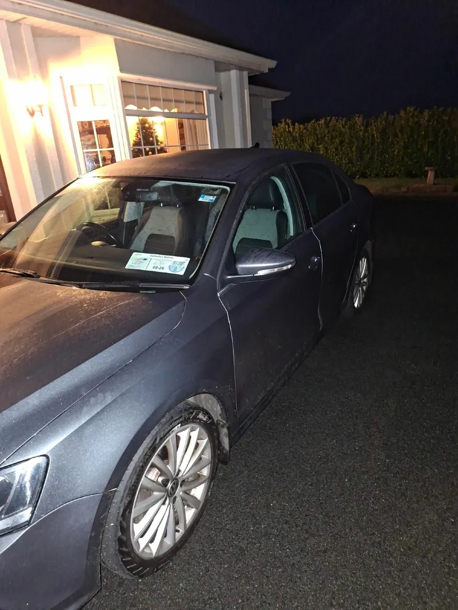 Volkswagen Jetta 2017 - Image 3