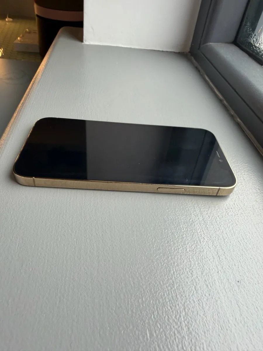 iPhone 12 Pro - Image 4