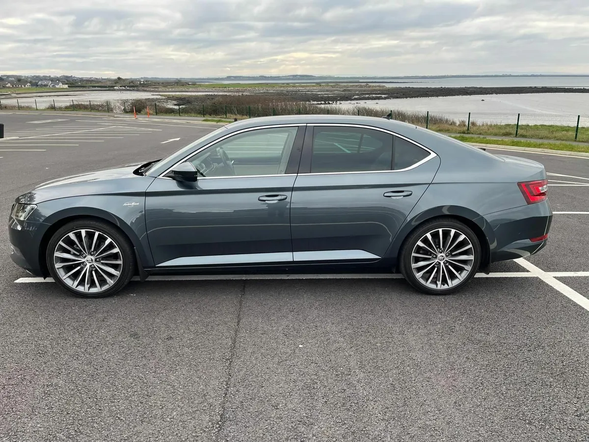 Skoda Superb 2019 L&K 190PS - Image 1