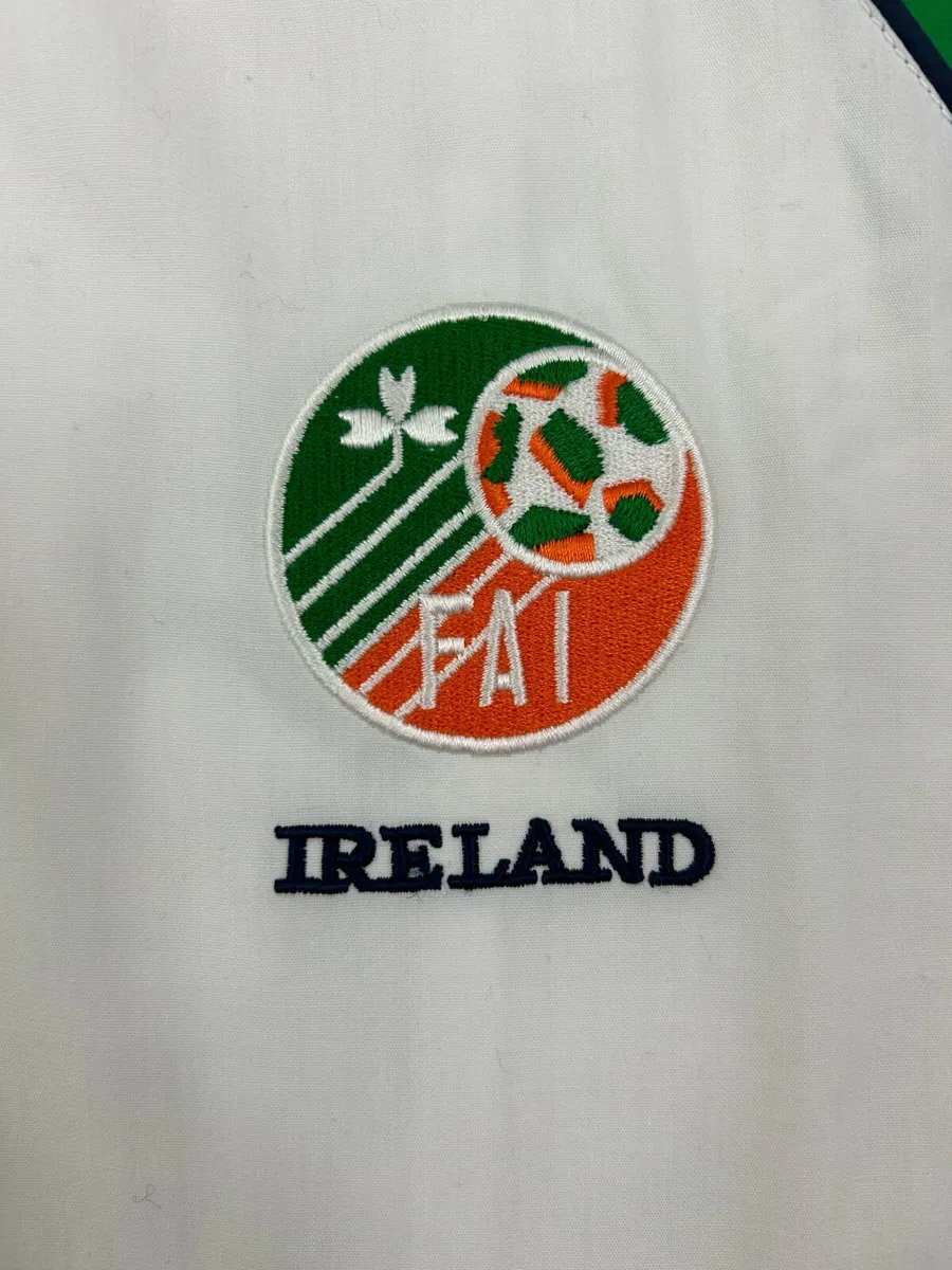 Vintage 90s Umbro Ireland Jacket Mens Medium - Image 3