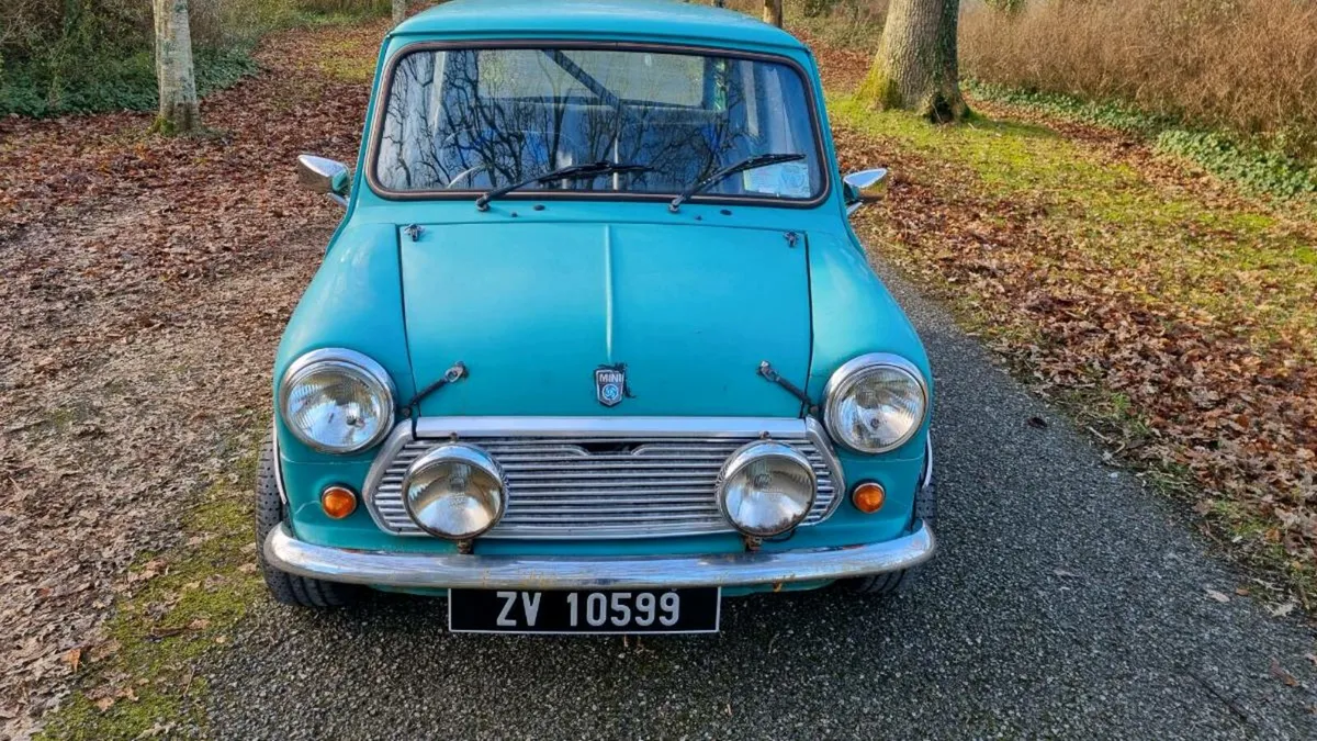 1970 mini - Image 2