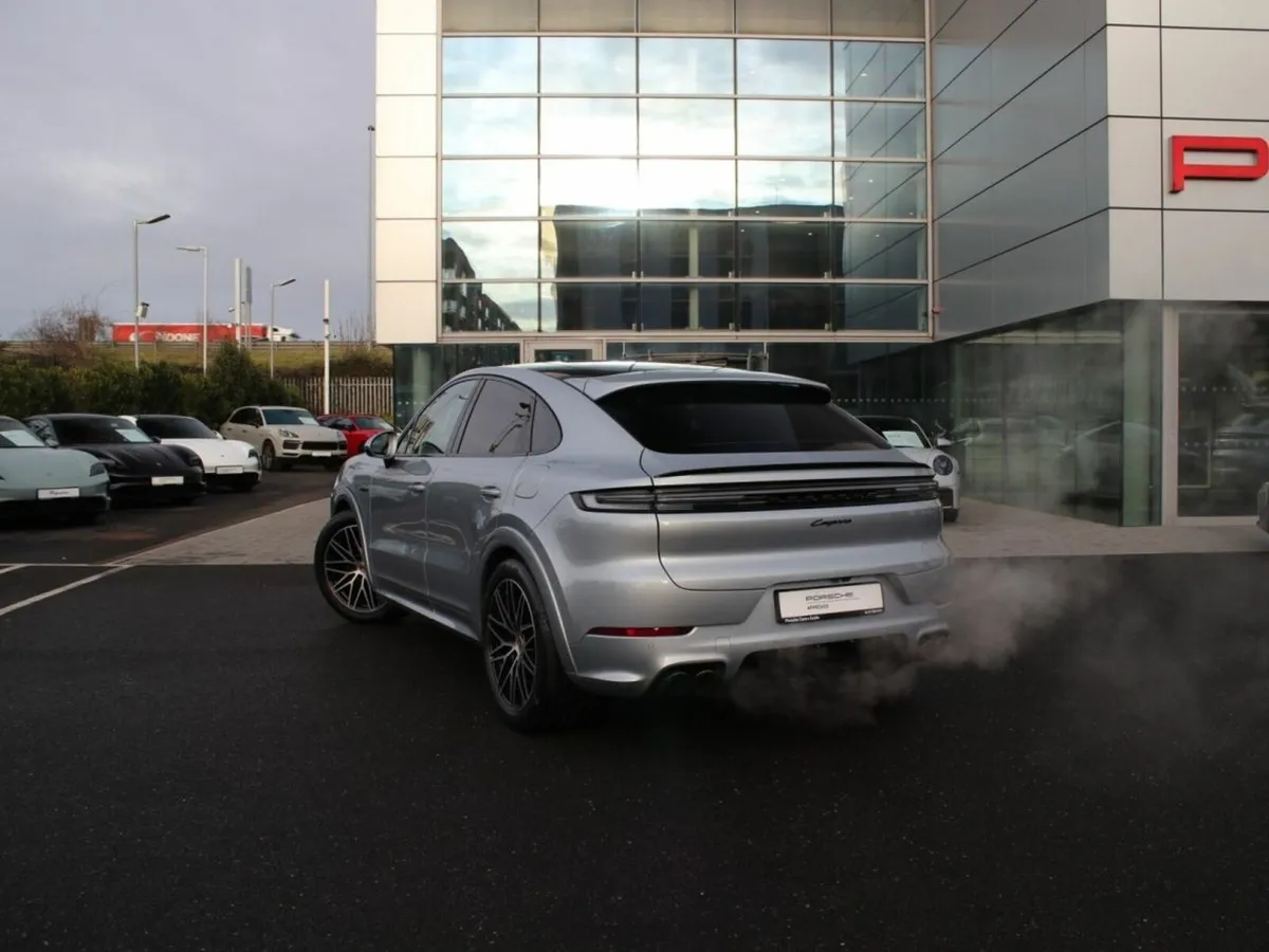 Porsche Cayenne E-Hybrid - Image 2