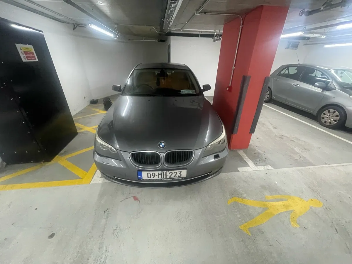 BMW 5 Series 520d Automatic – Leather - Image 4