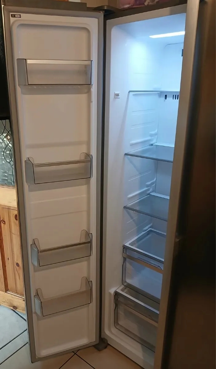 American fridge freezer - Image 3